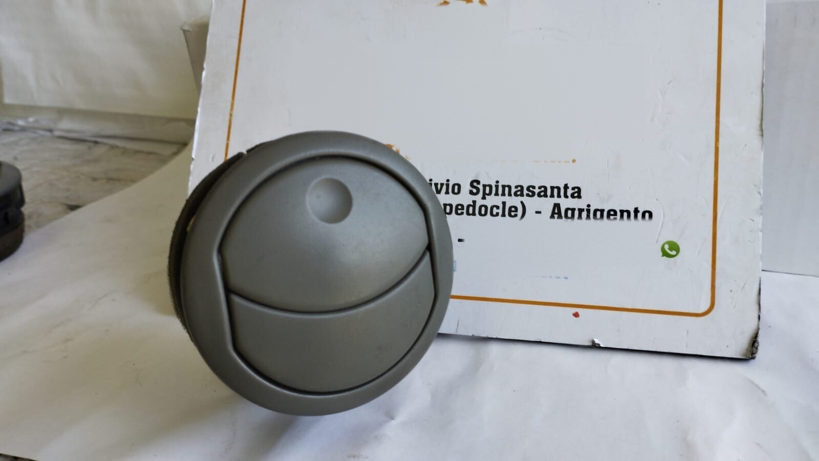 bocchetta aria condizionata - Immagine 1 di 6