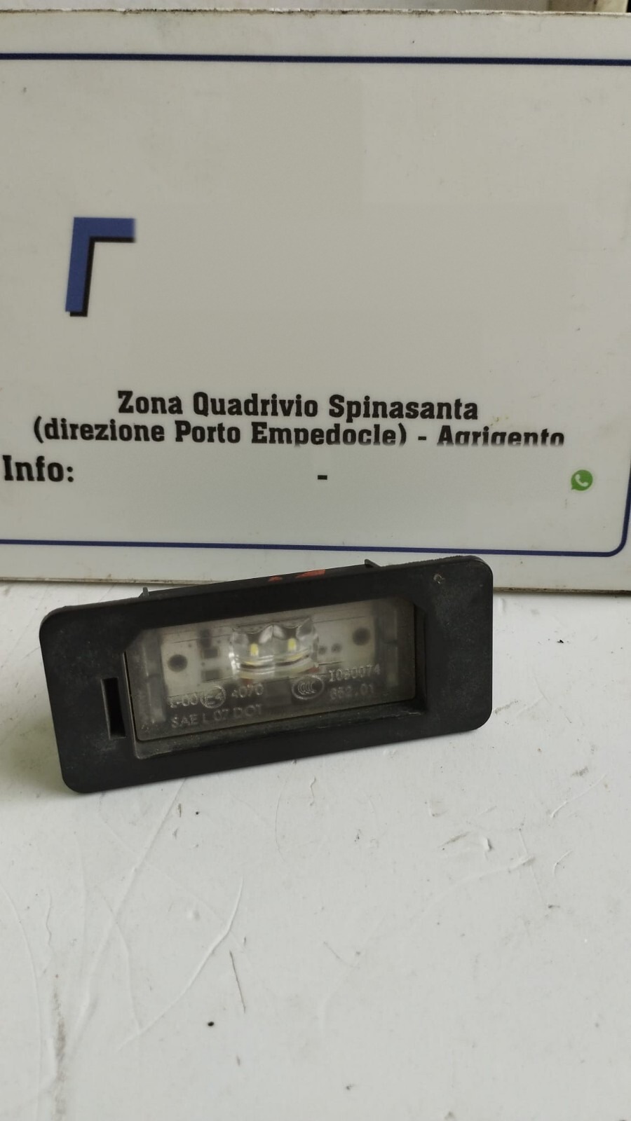 plafoniera luce targa led - Immagine 1 di 5