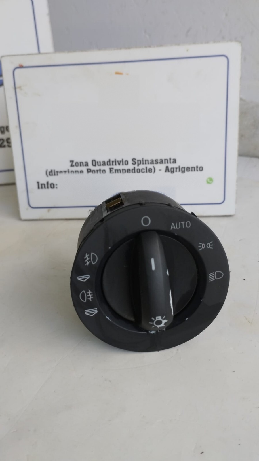 Interruttore blocco comando luci - Immagine 1 di 5