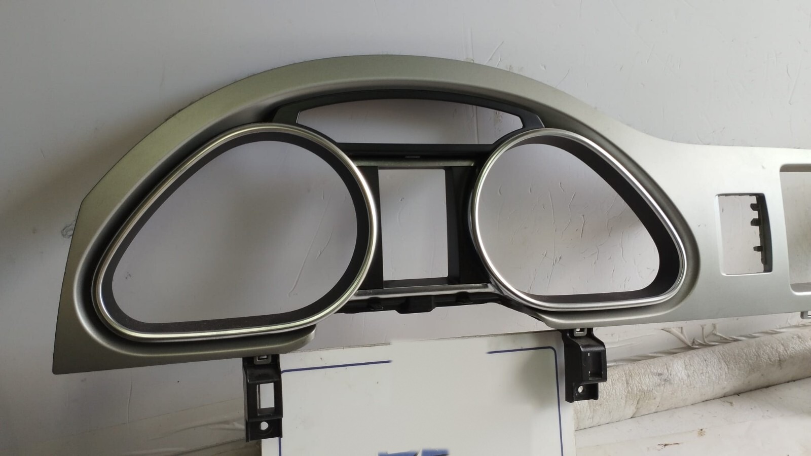 Cornice portastrumenti - Immagine 1 di 6