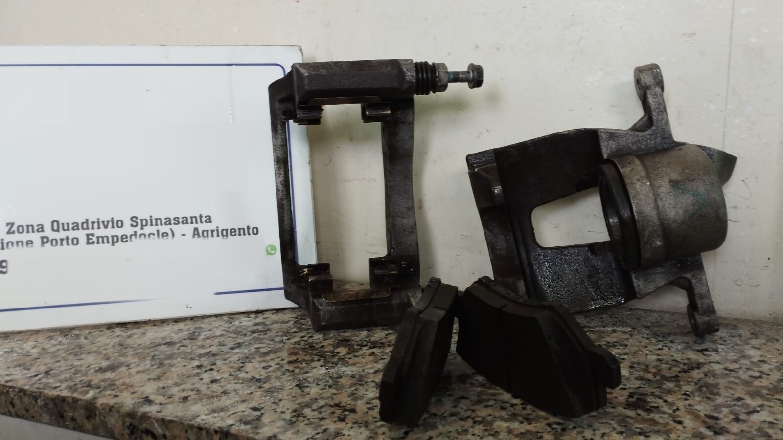Pinza Freno Con Supporto Anteriore Sinistro Opel CORSA (P2JO) (07/19>01/24<) Usato