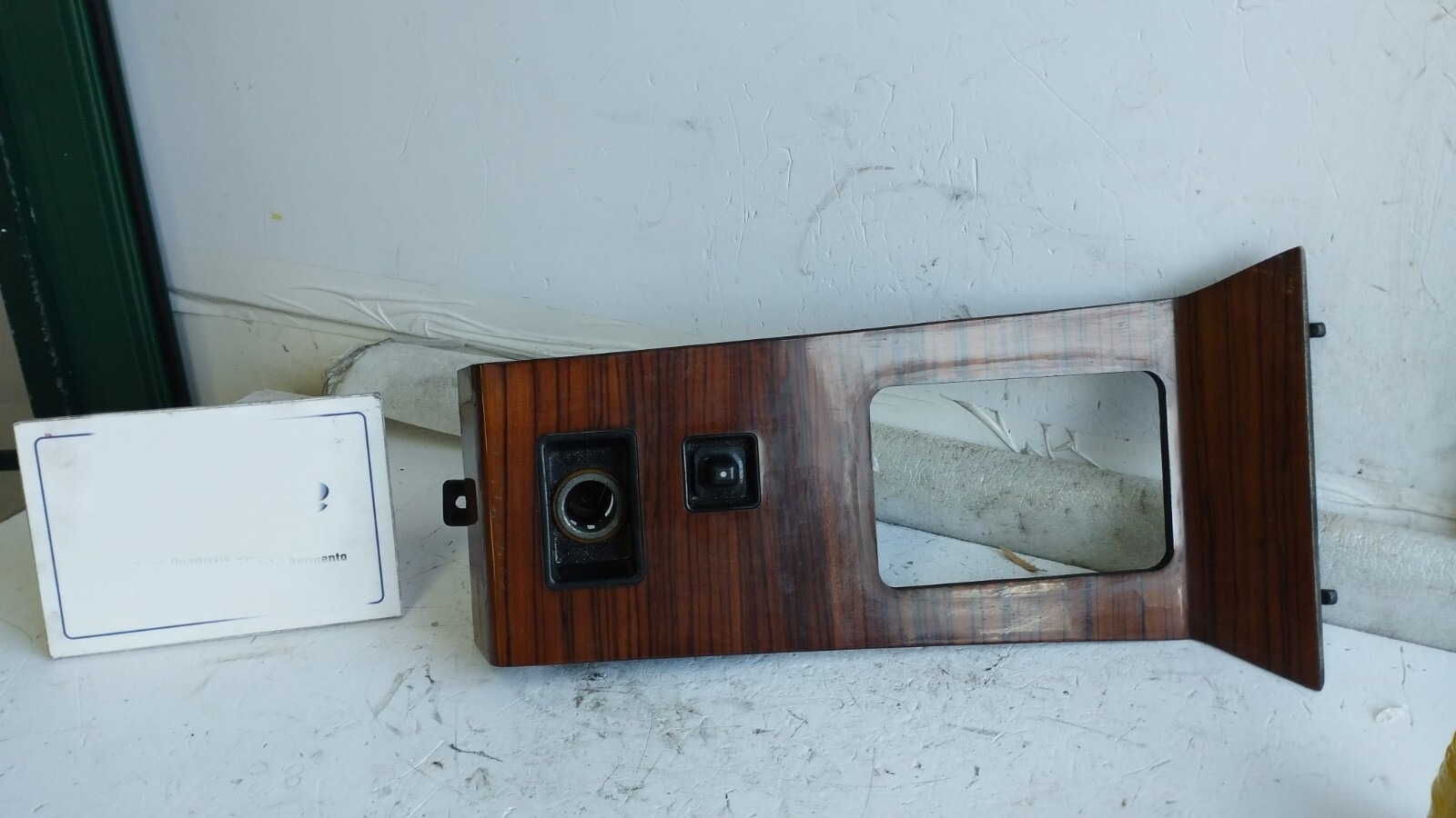 Rivestimento consolle centr. - Immagine 1 di 6