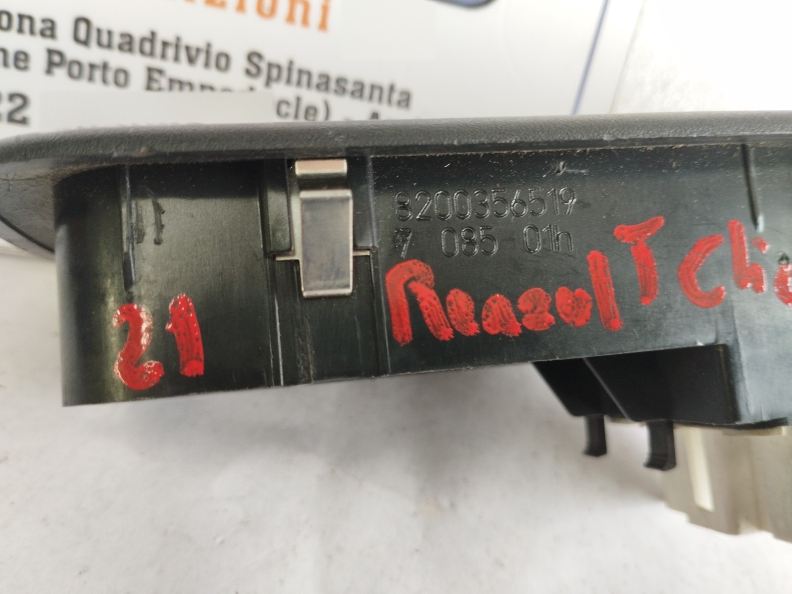 Miniatura 11