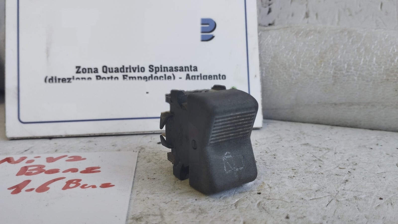Interruttore tergilunotto - Immagine 1 di 6
