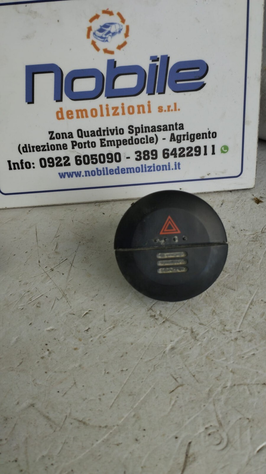 Interruttore Luci Emergenza (Nissan) Usato