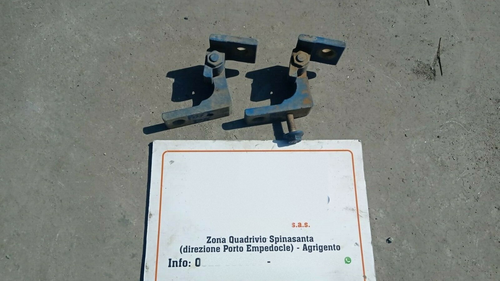 cerniera coppia cerniere porta posteriore destro - Immagine 1 di 1