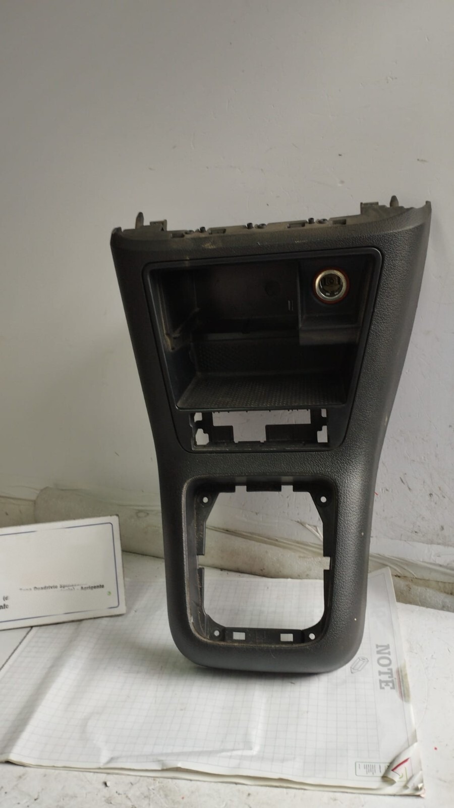 Rivestimento consolle centr. - Immagine 1 di 6