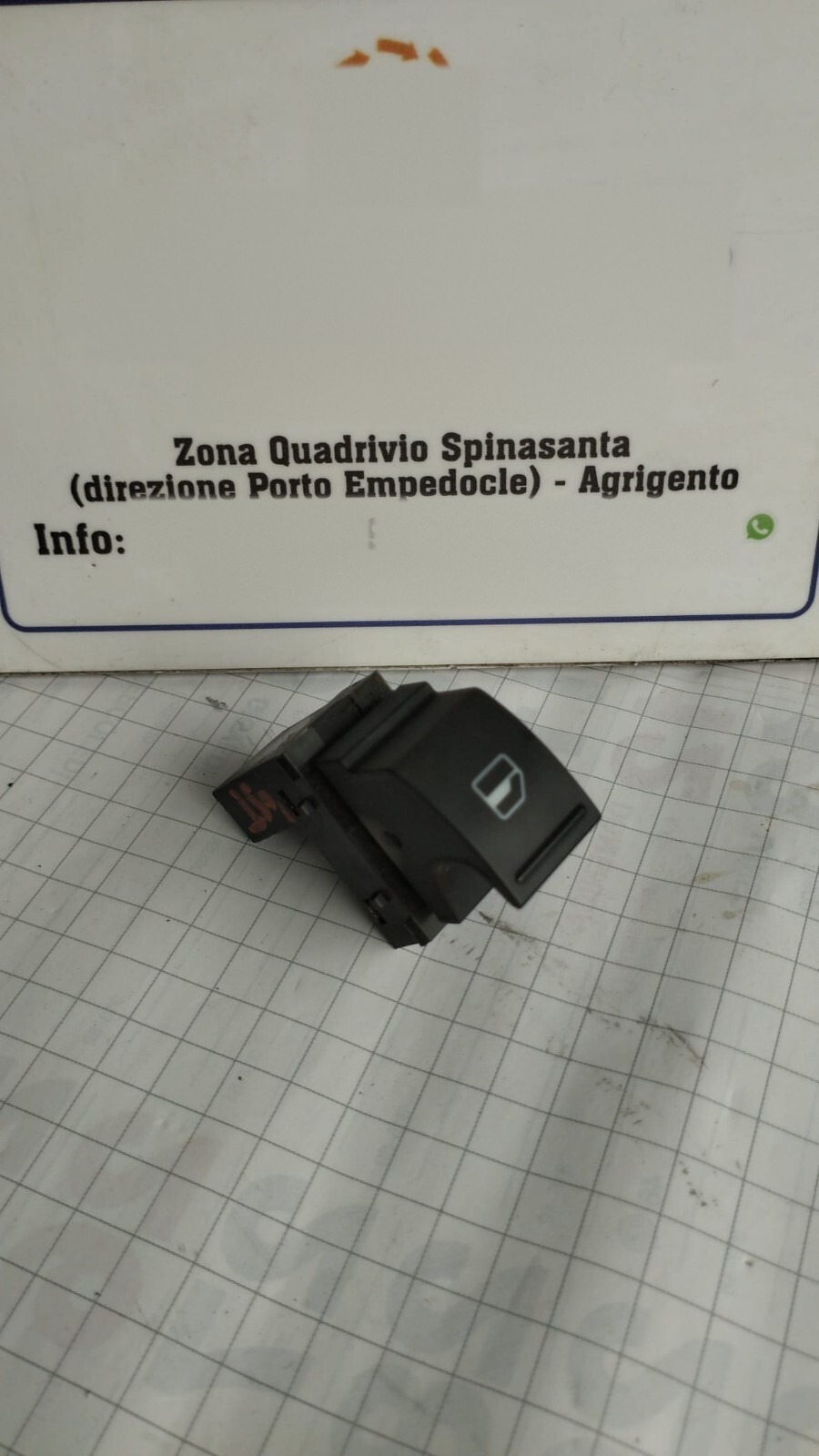 Interruttore alzacristalli porta post. - Immagine 1 di 5
