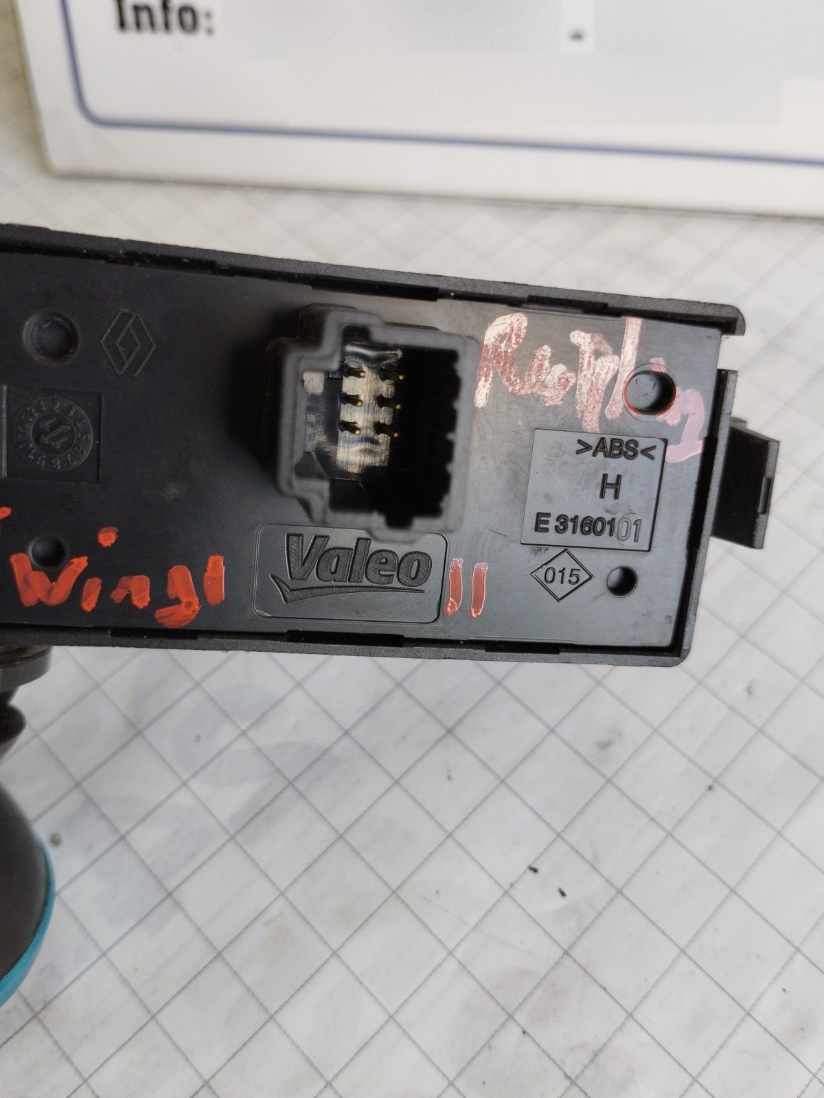 Miniatura 8