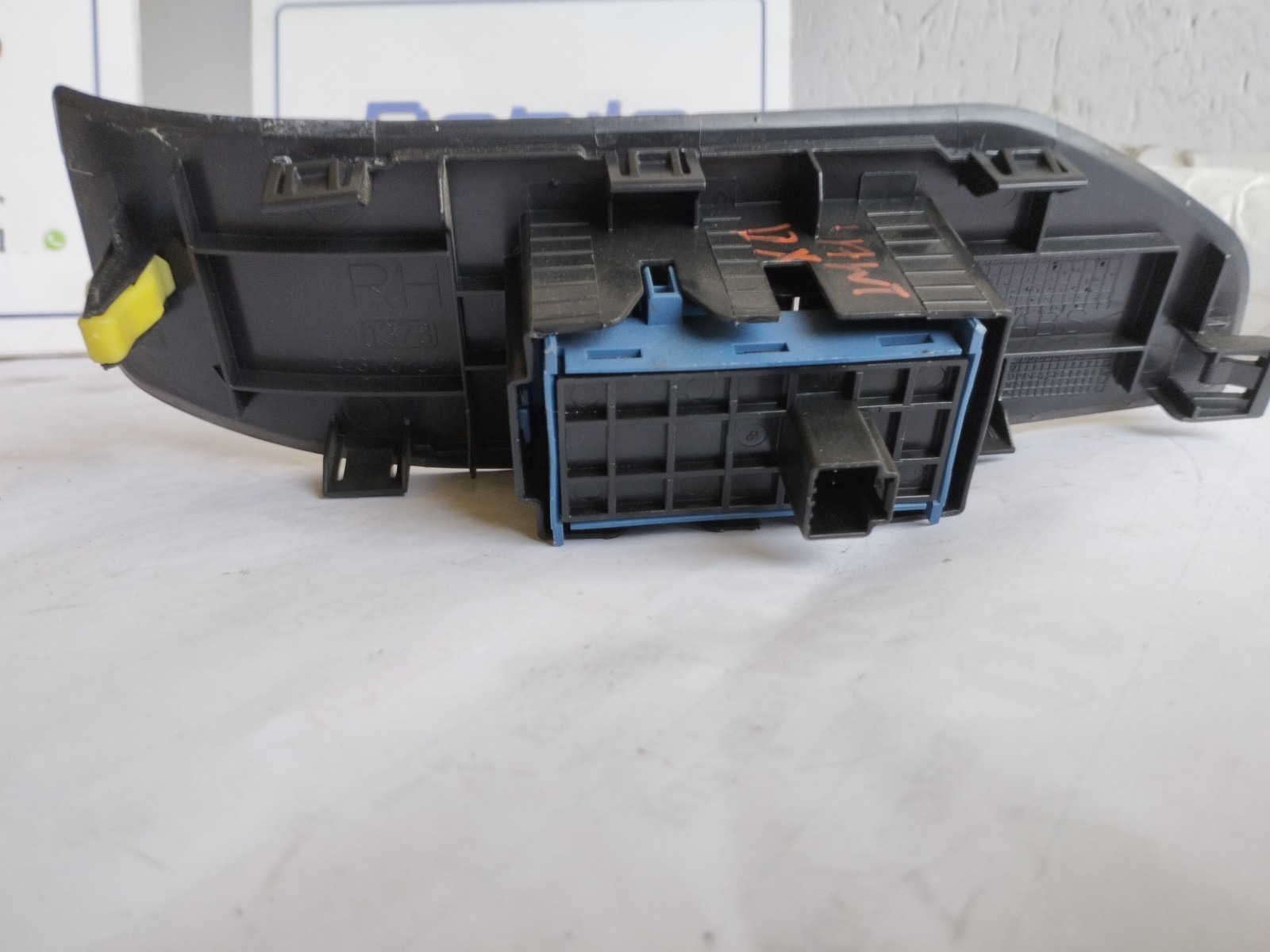 Miniatura 6