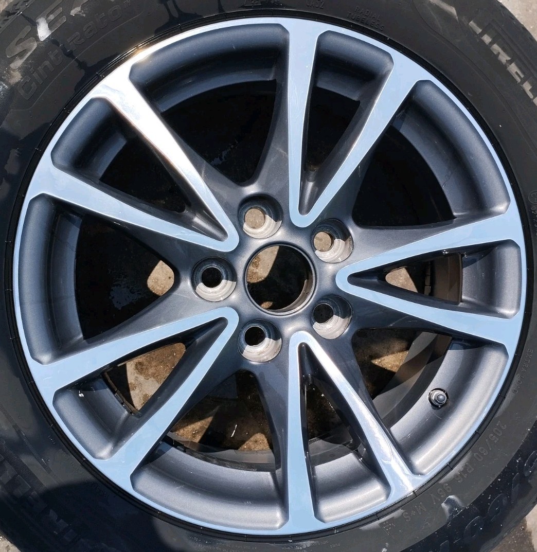 Cerchio In Lega R16 Raggio 16 (Toyota) 9916X1/2J Usato