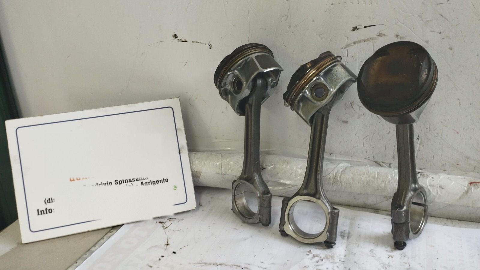 kit pistoni pistone motore - Immagine 1 di 14
