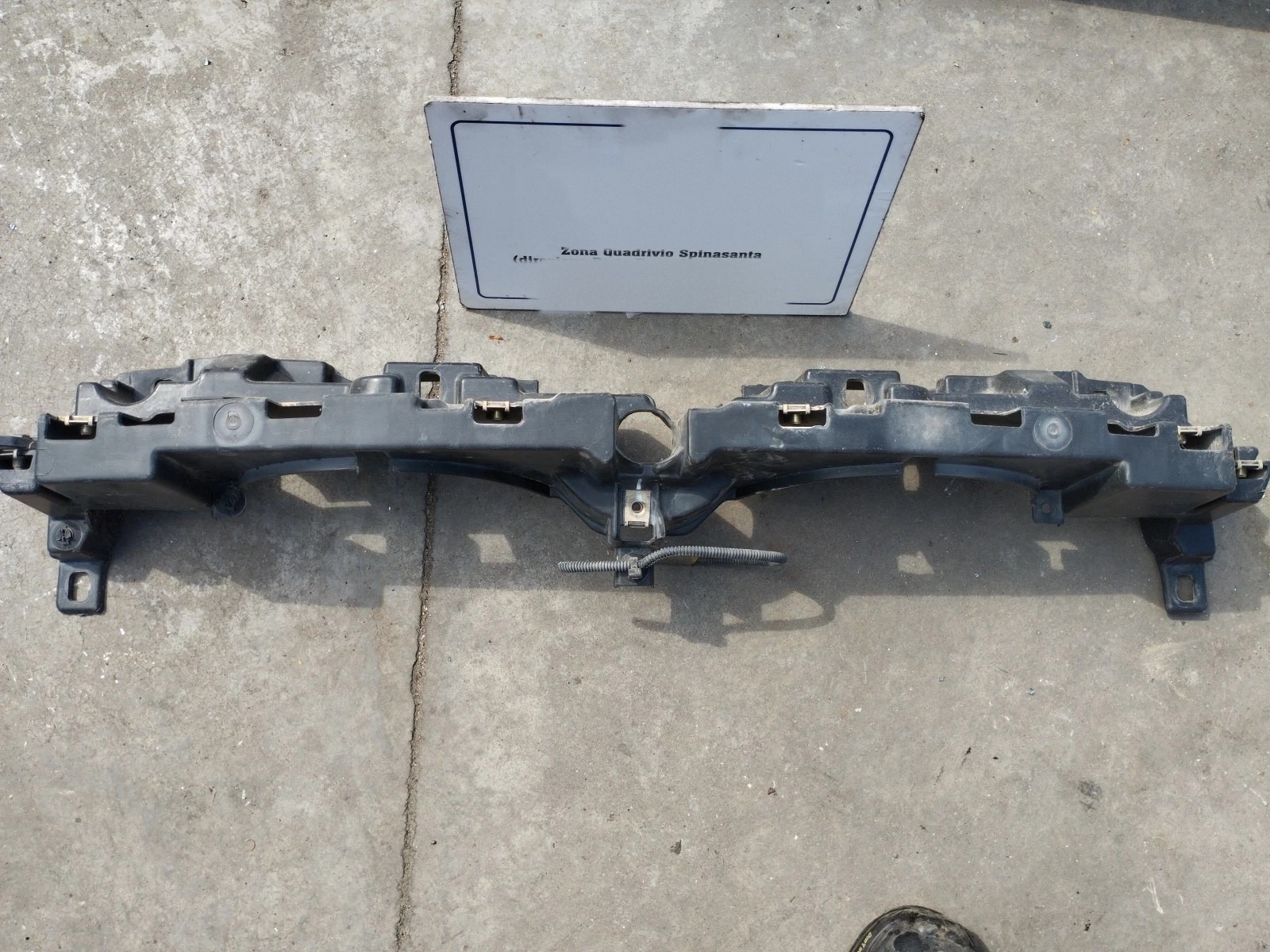 rivestimento traversa rinforzo batticofano anteriore - Immagine 1 di 9