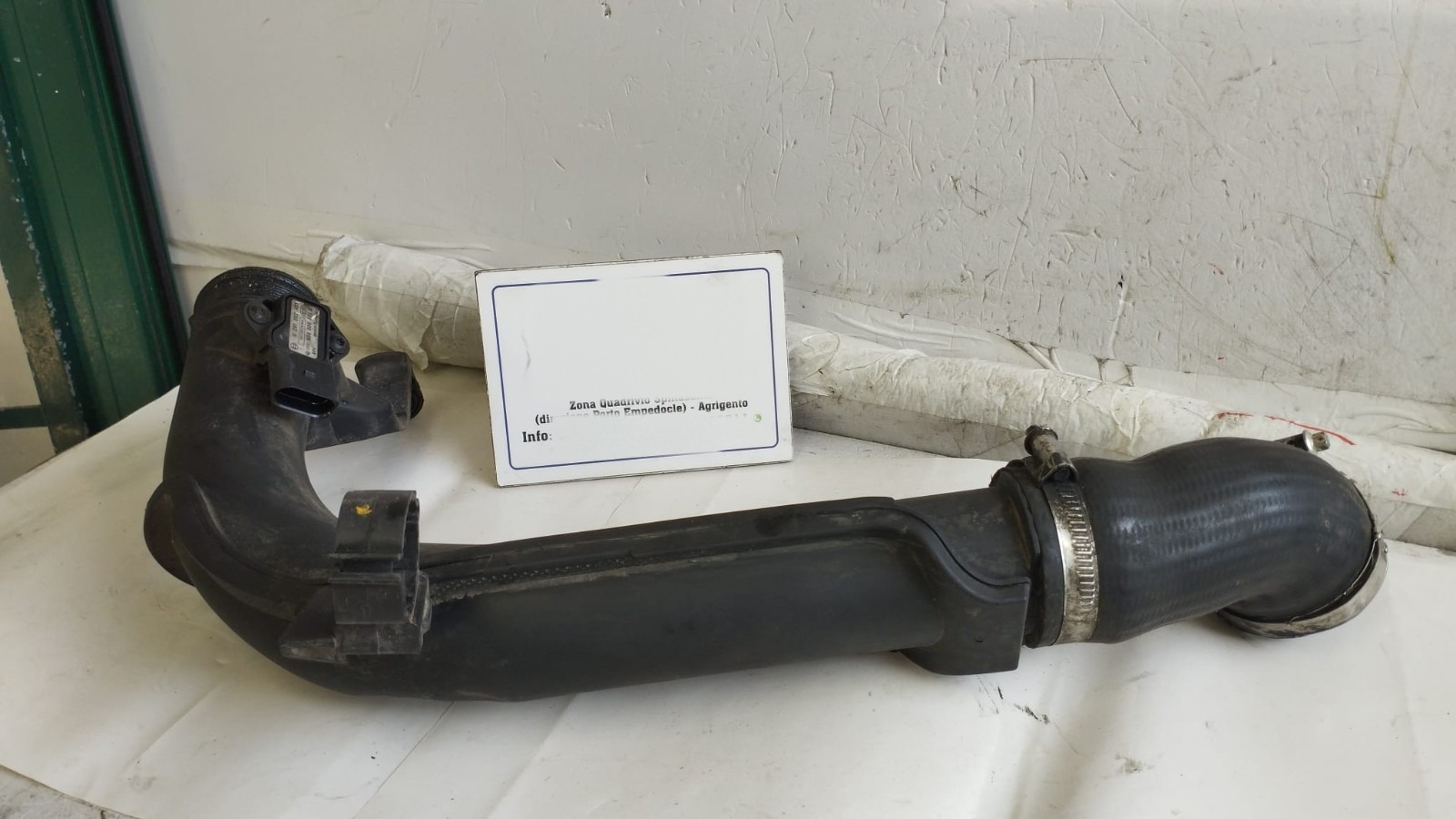 Tubo Intercooler Con Sensore Pressione Audi A3 (8P) (05/10>07/13<) Usato
