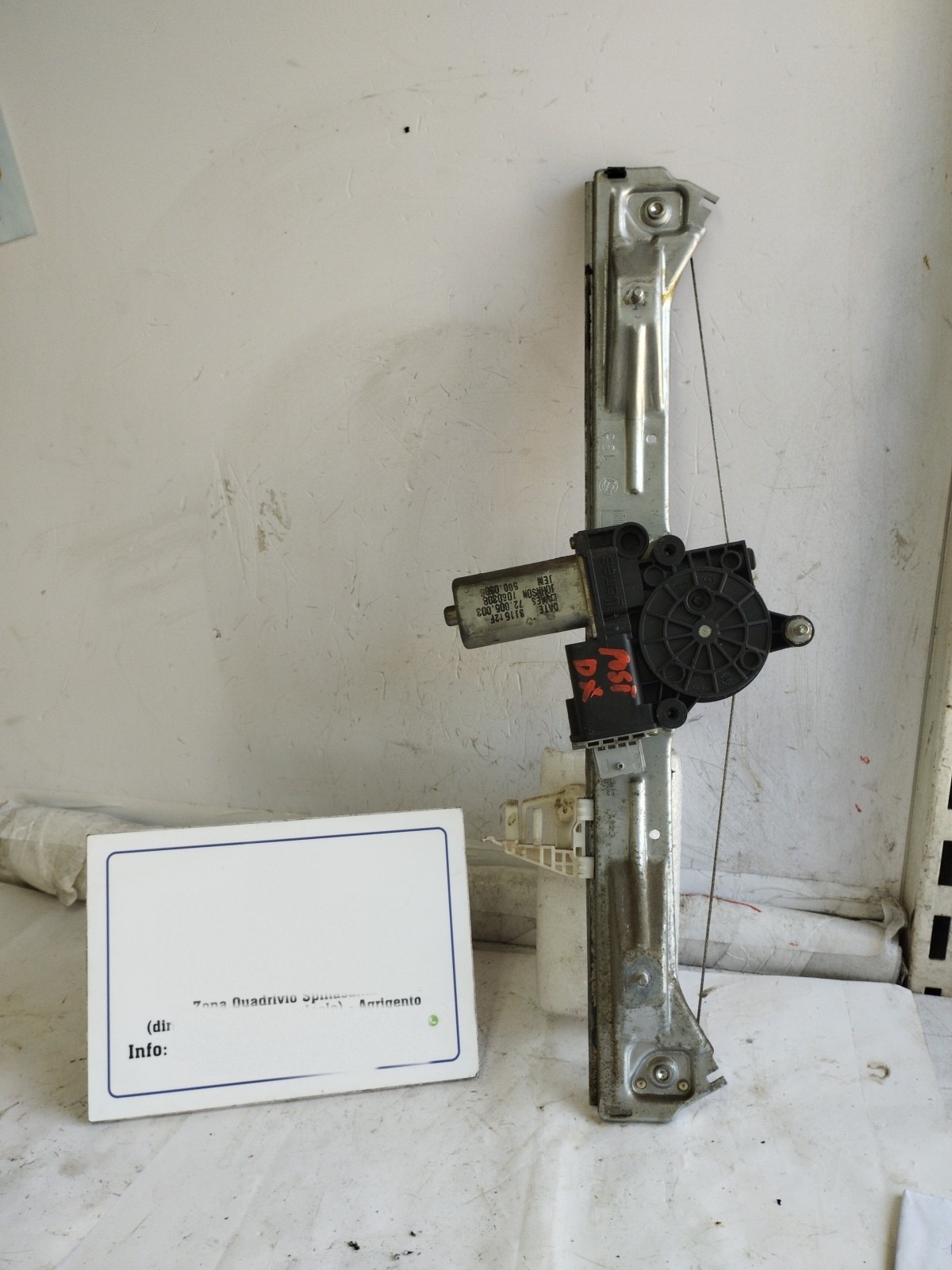 motorino alzacristallo posteriore destro - Immagine 1 di 7