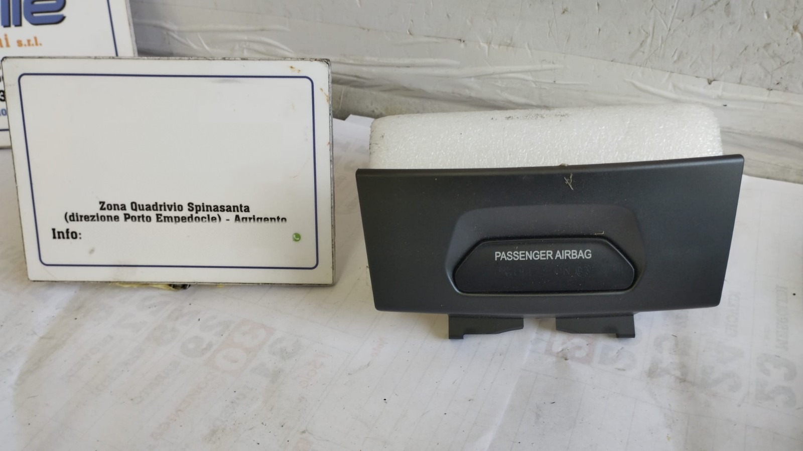 Display On Off Airbag Passeggero Destro Ford FIESTA (CCN) (11/12>) Usato