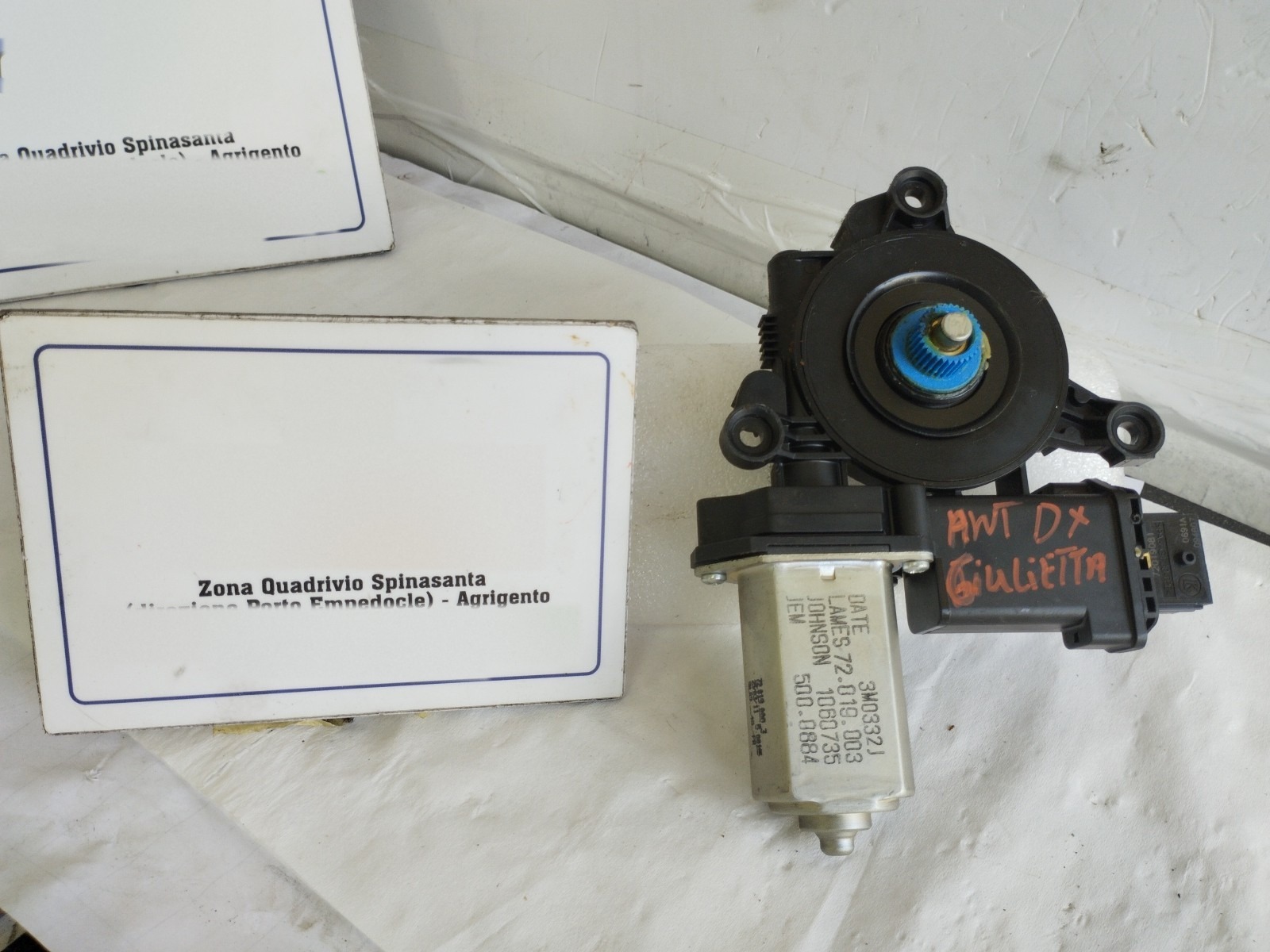 Motorino alzacristallo porta ant. Destro - Immagine 1 di 9