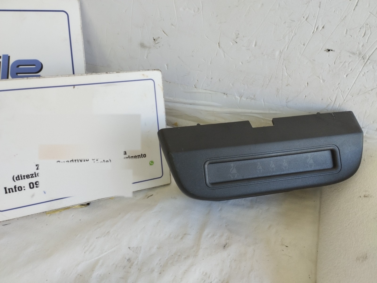 display cinture di sicurezza retrovisore interno - Immagine 1 di 8
