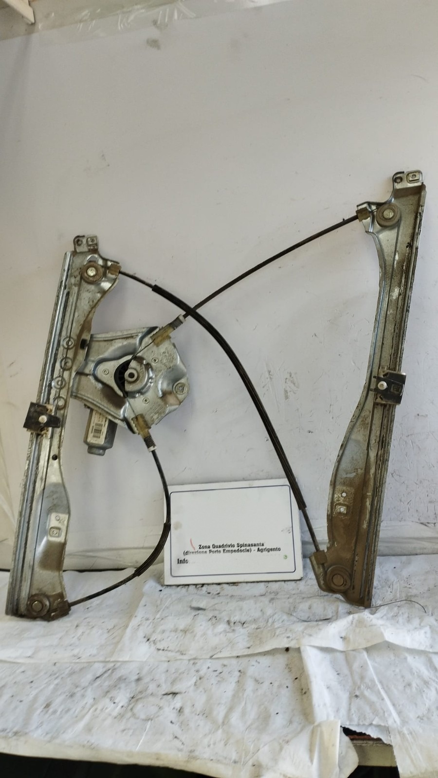 Motorino alzacristallo porta ant. Sinistro - Immagine 1 di 11