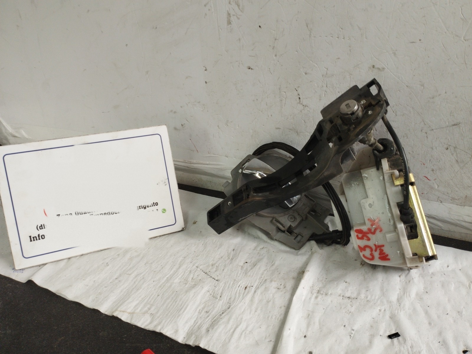 Serratura Con Maniglia Interna Anteriore Sinistro Citroen C3 2a Serie (09/05>11/10<) 5 PIN 5,PIN Usato
