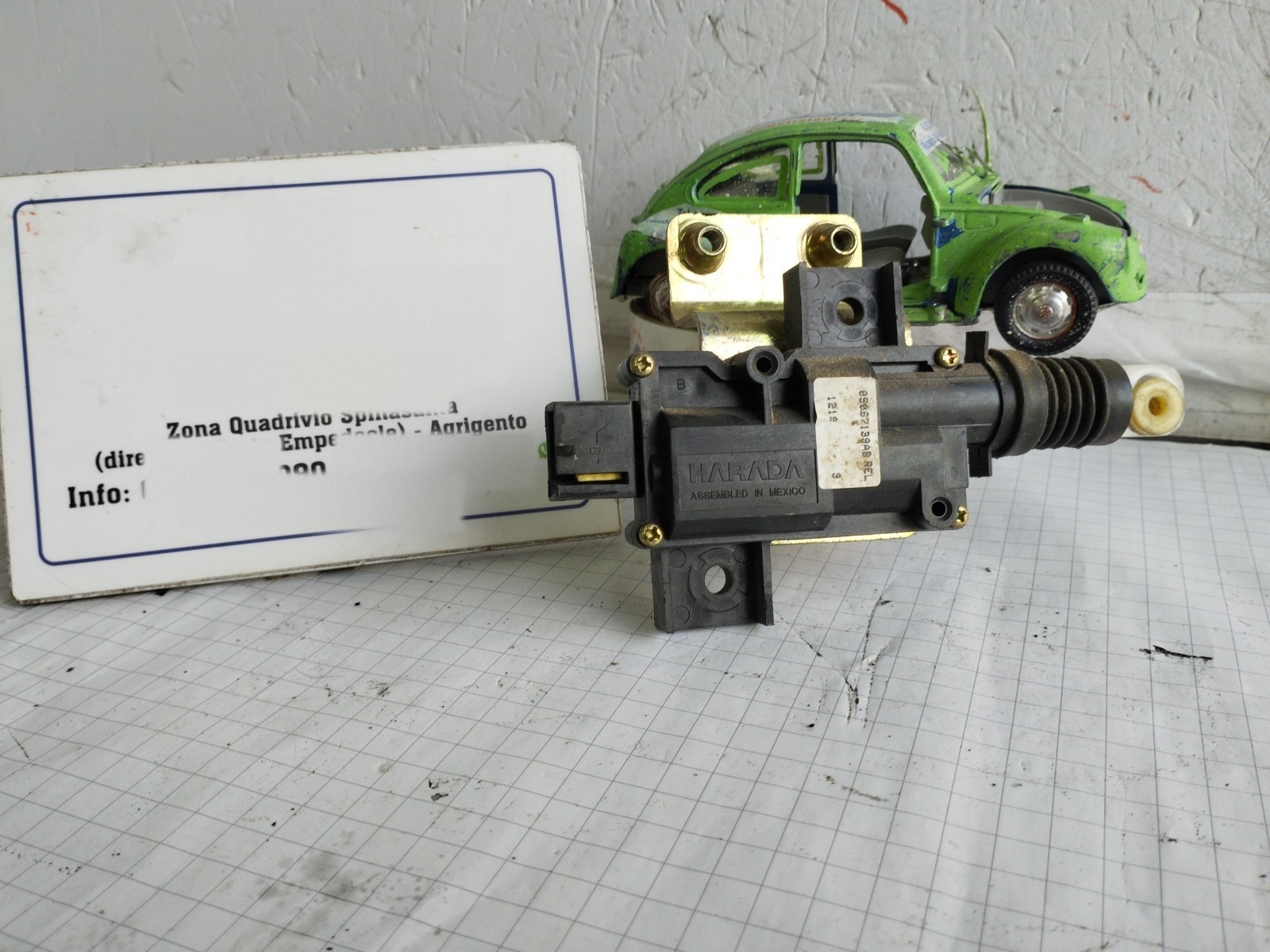 Motorino chiusura c.zta porta post. Sinistro - Immagine 1 di 11