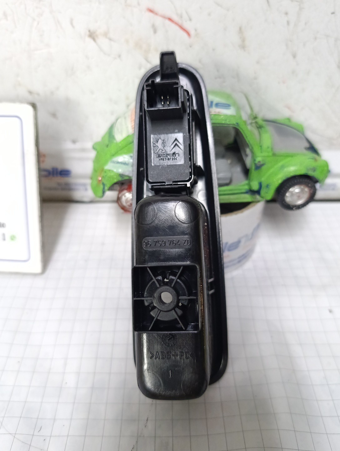 Miniatura 7