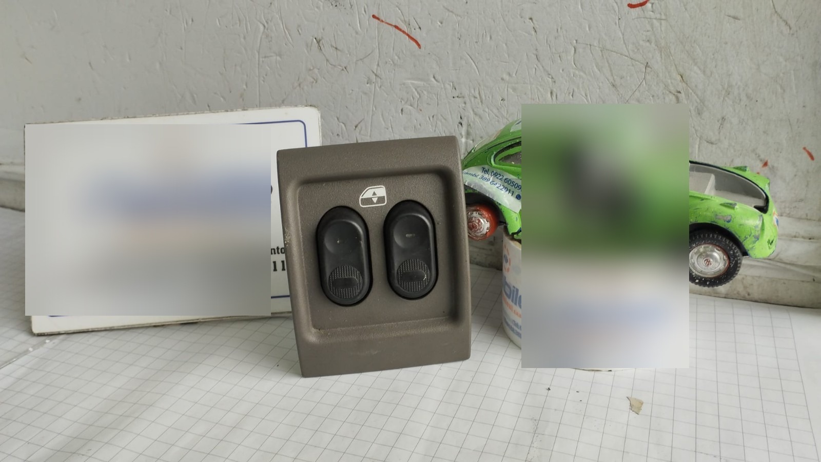 Interruttore alzacristalli porta post. - Immagine 1 di 7