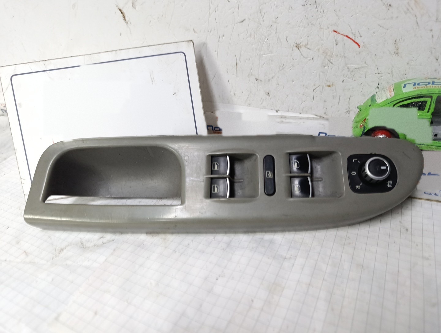 Miniatura 7