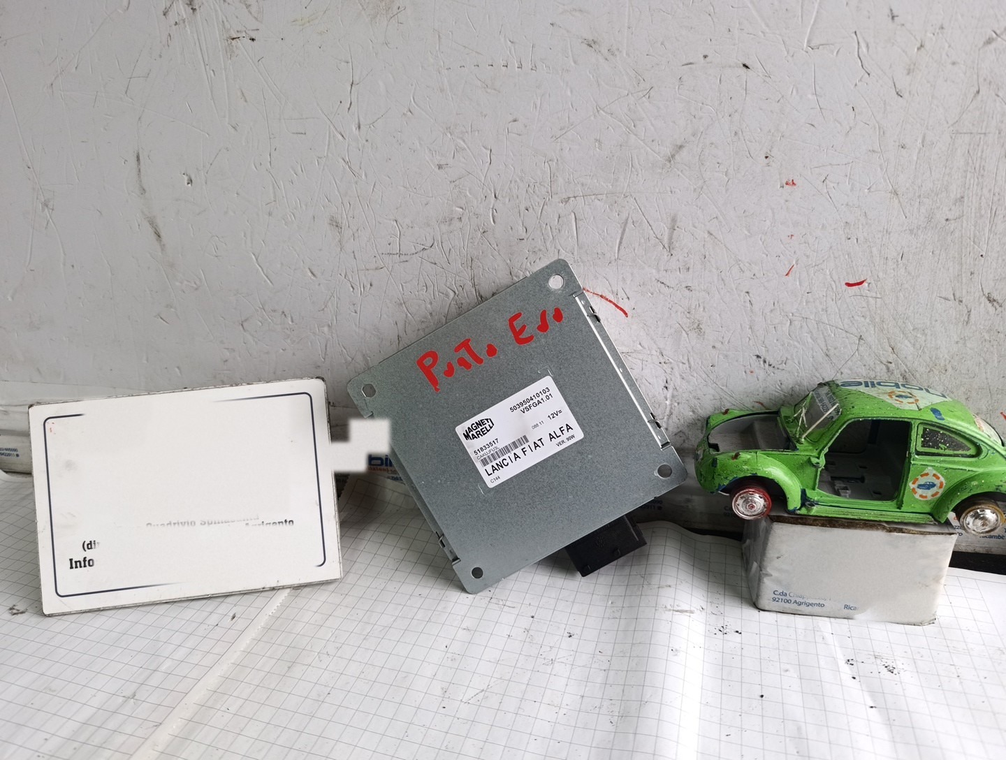 centralina amplificatore antenna autoradio - Immagine 1 di 7