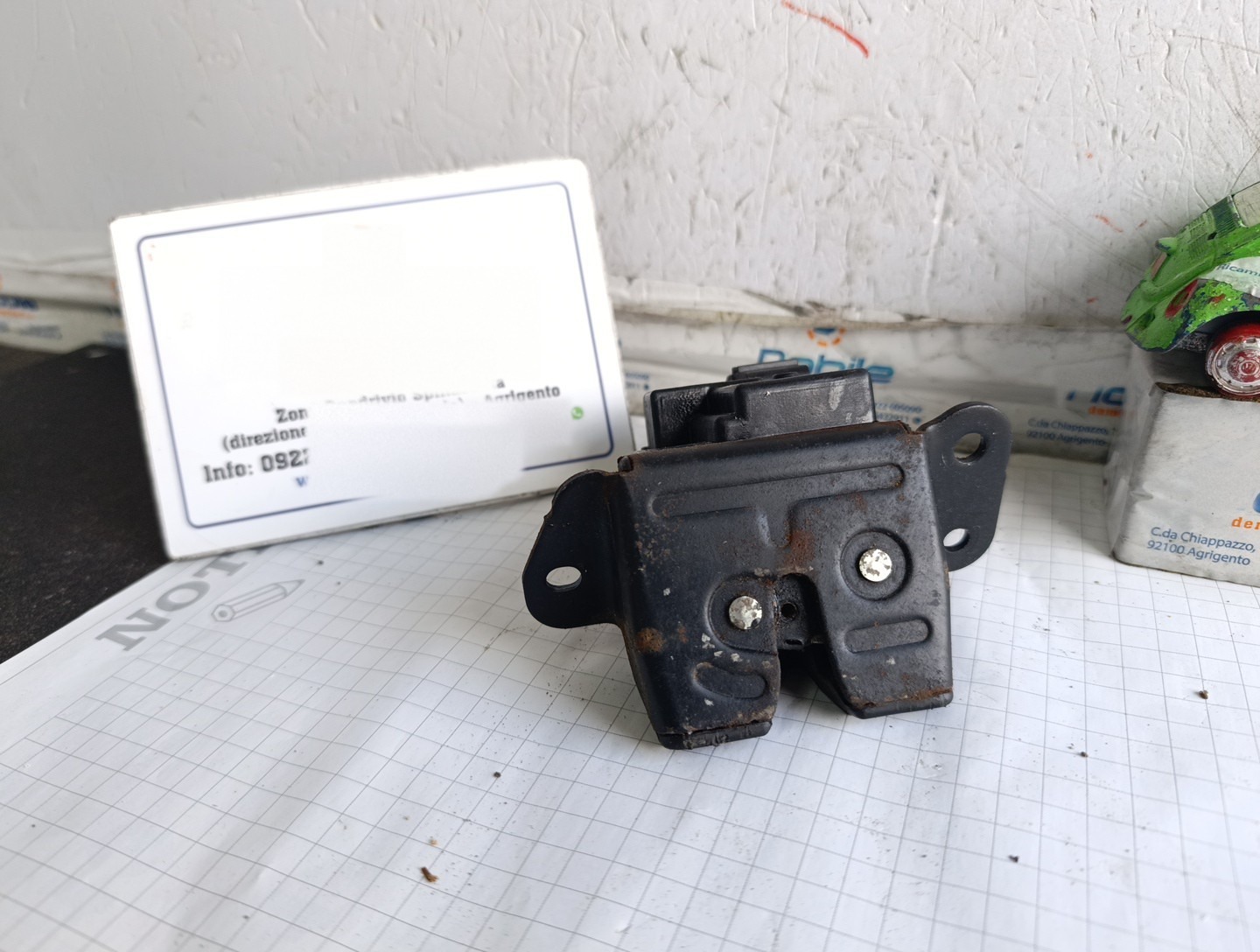 Serratura Cofano Post. (Hyundai) 812301H000 Usato