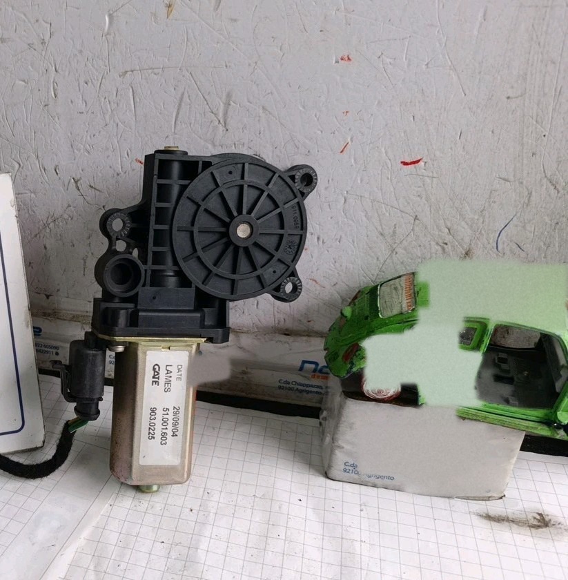 Motorino alzacristallo porta ant. Destro - Immagine 1 di 8