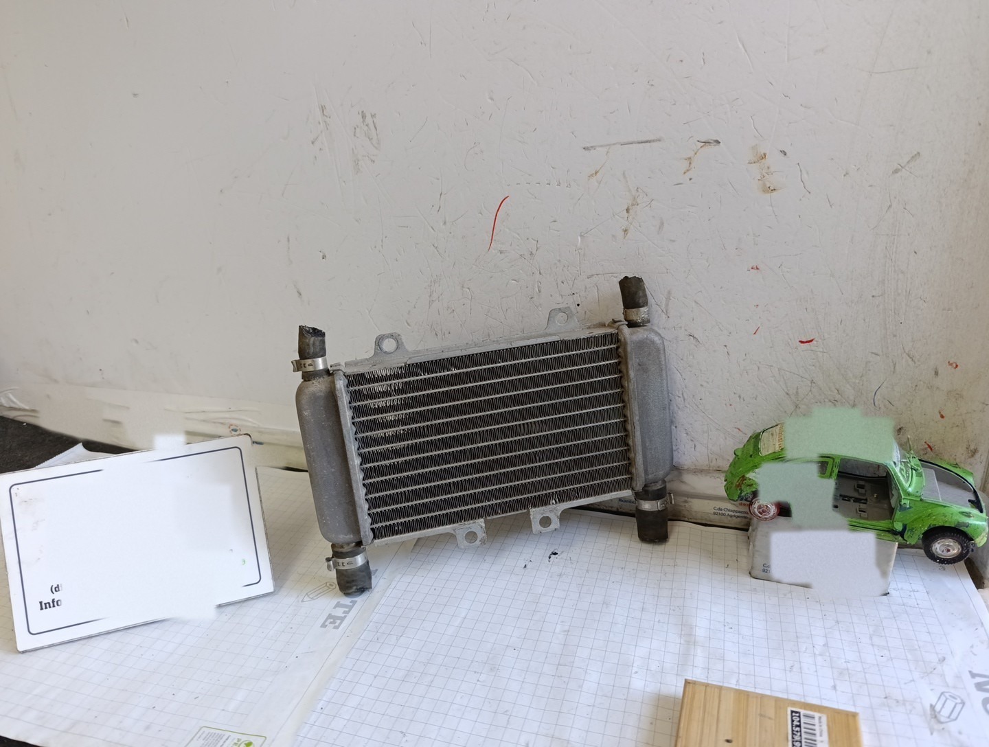 radiatore acqua raffreddamento motore - Immagine 1 di 13
