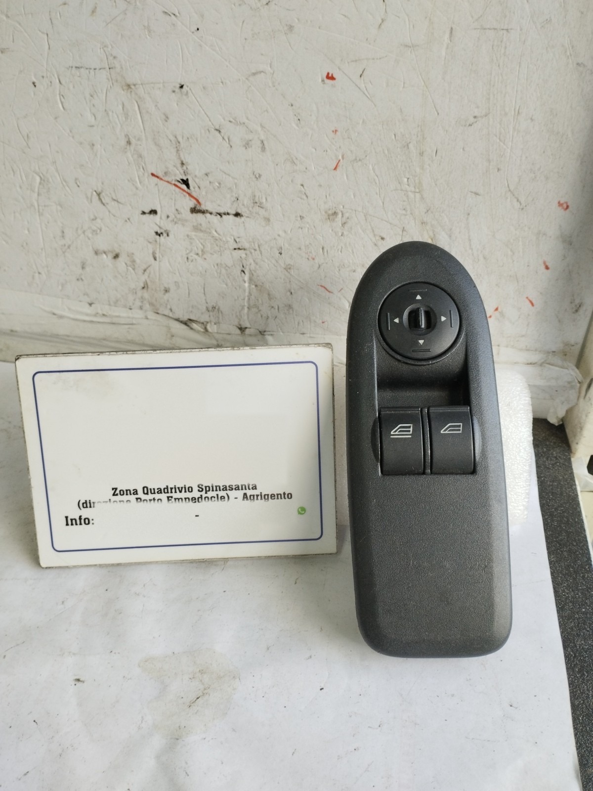 Interruttore alzacristalli porta ant. Sinistro - Immagine 1 di 7