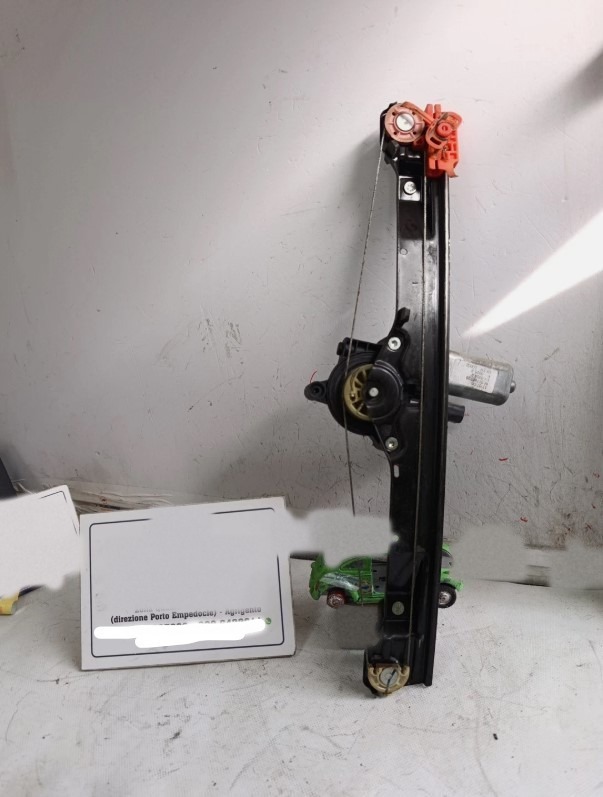 Motorino Alzacristallo Porta Ant. Destro Fiat GRANDE PUNTO (3X) (07/09>01/14<) Usato