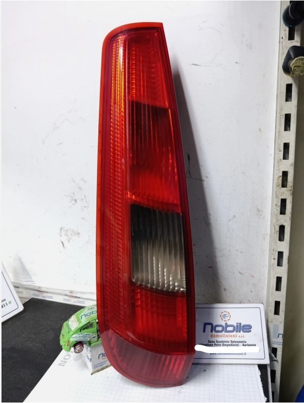 Fanale Post. Sinistro (Ford) 2S5113A603B Usato