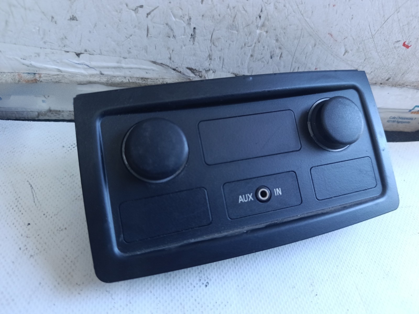 presa uscita porta usb aux accendisigari - Immagine 1 di 9
