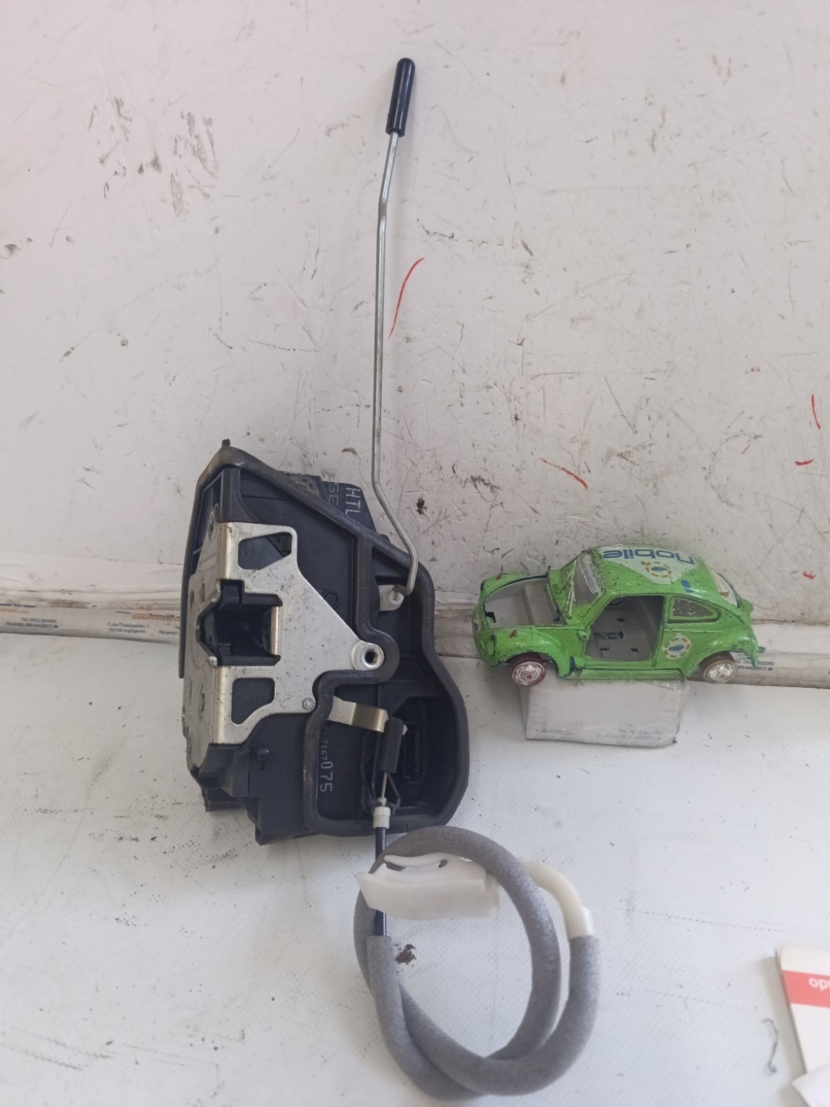 Serratura porta post. Sinistro - Immagine 1 di 9