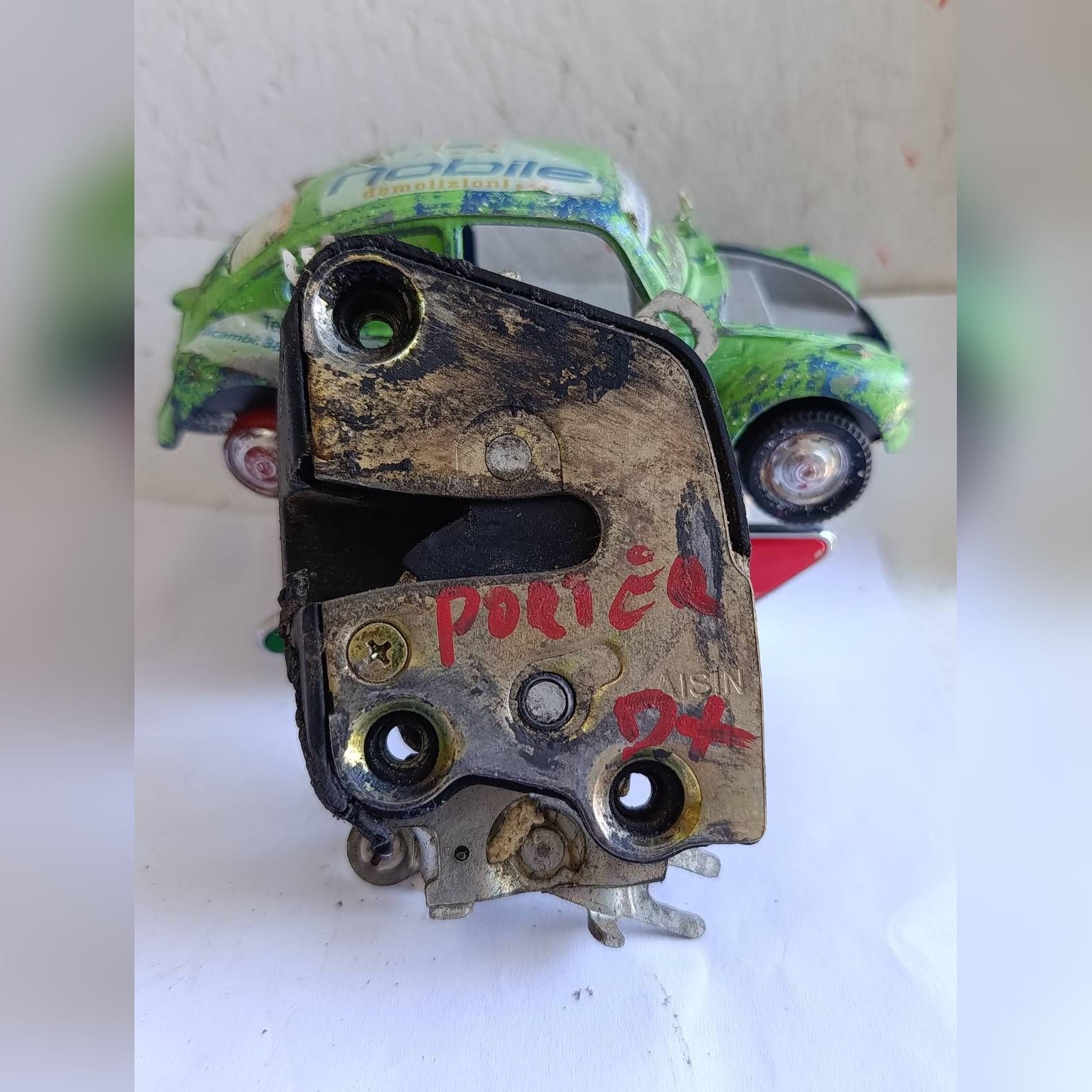 Serratura Porta Ant. Destro Piaggio PORTER (02/96>07/08<) Usato