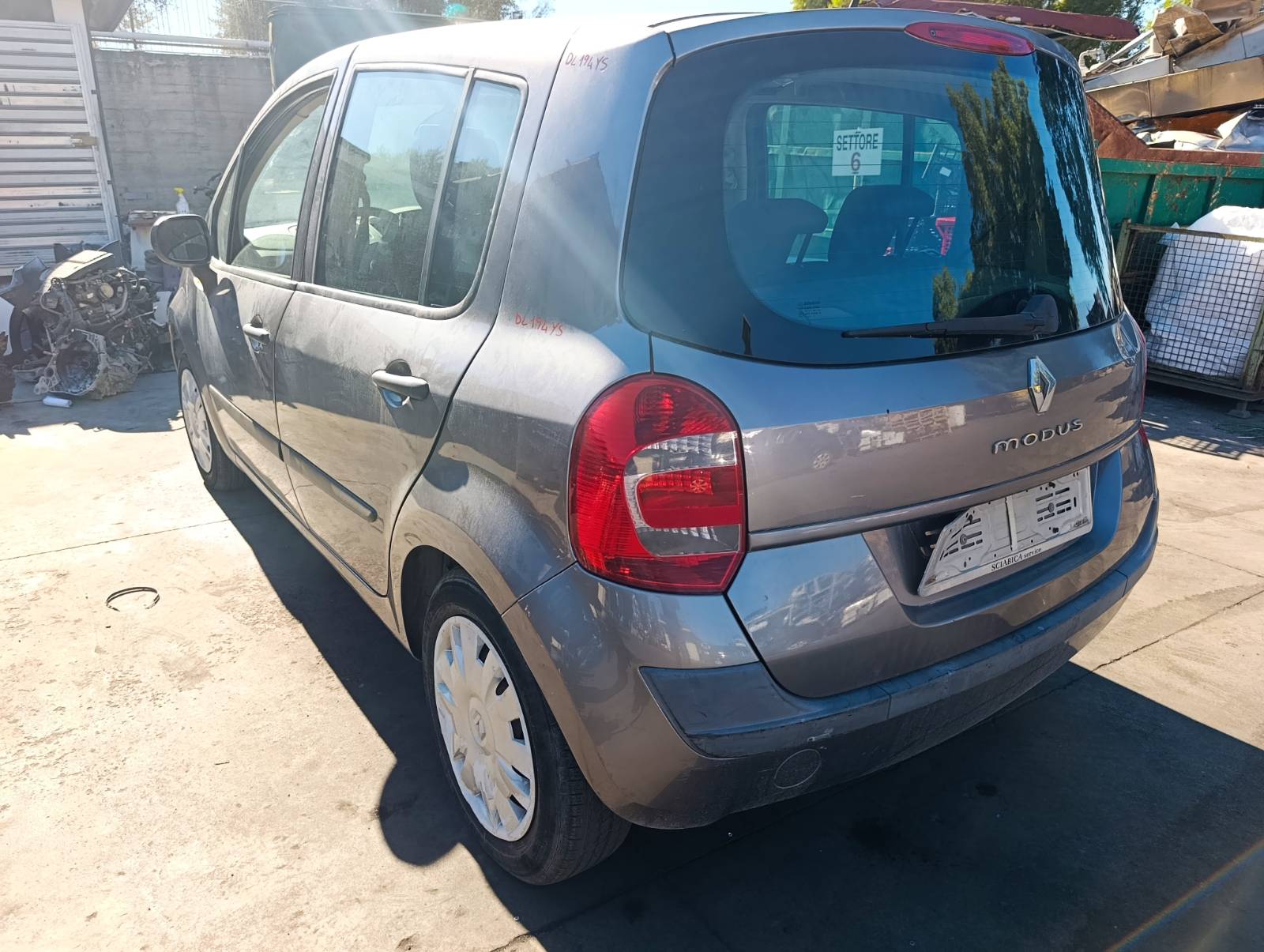 Miniatura 18