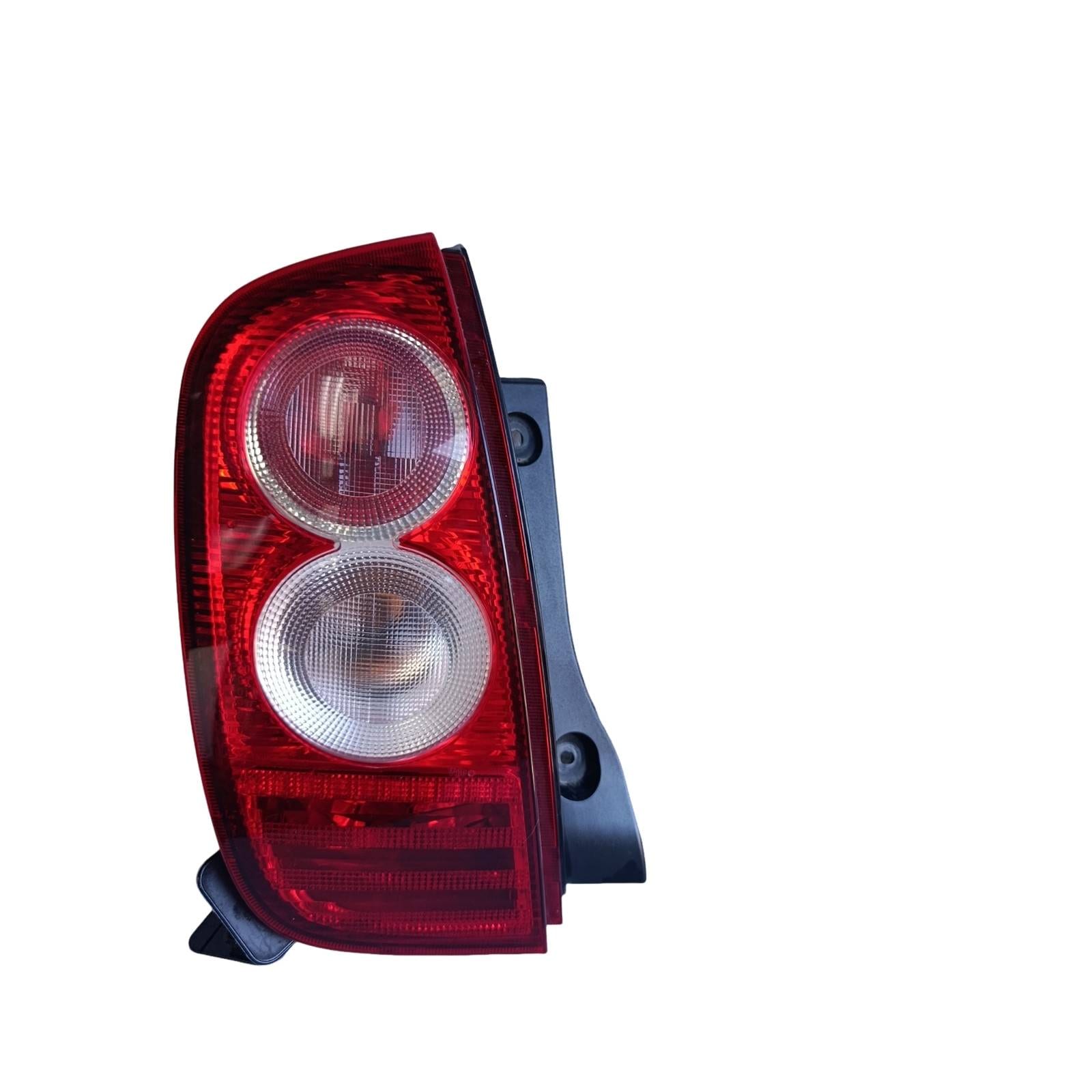 Fanale Post. Sinistro Nissan MICRA (K12E) (11/02>05/06<) Usato