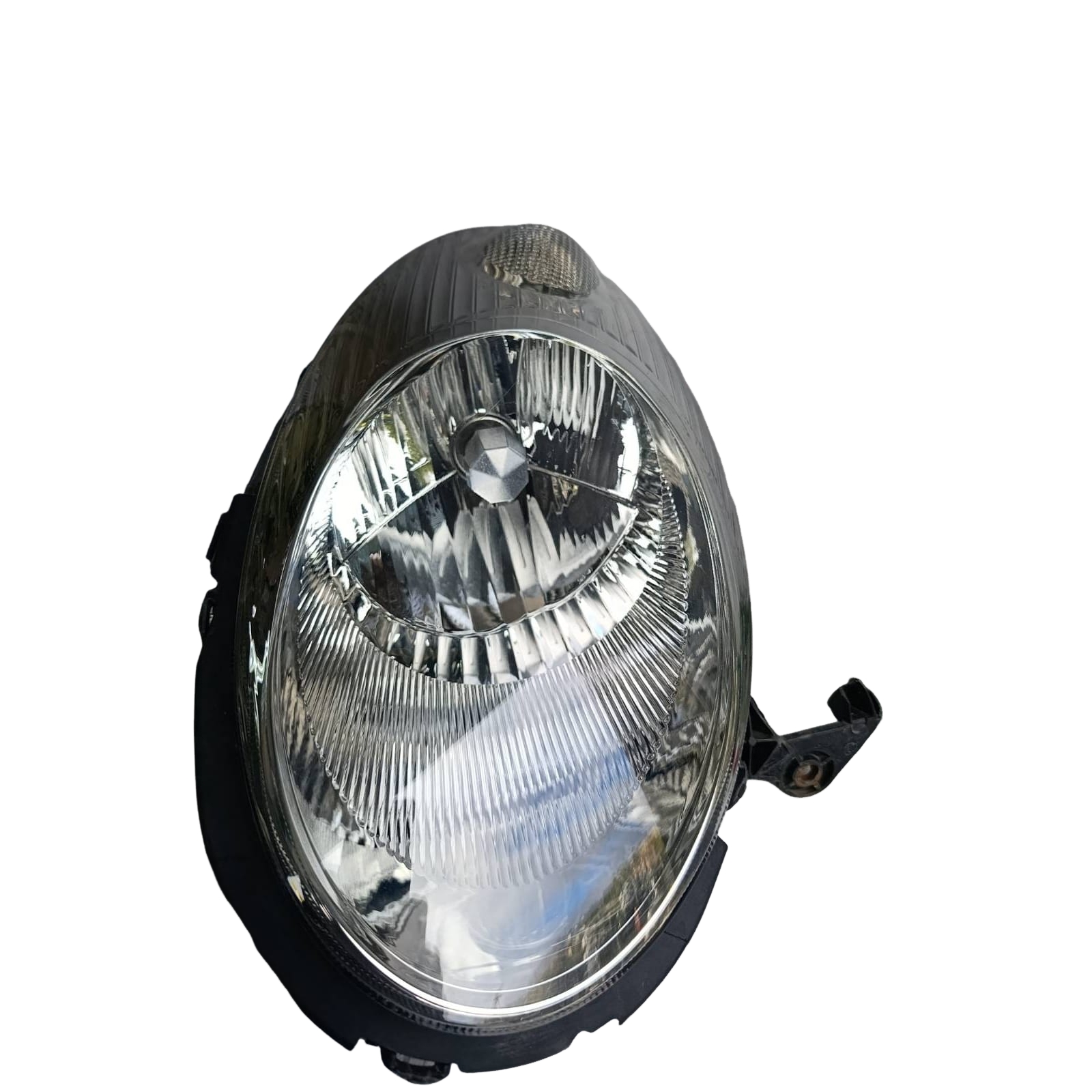 Proiettore Sinistro Nissan MICRA (K12E) (11/02>05/06<) 26060AX700 Usato