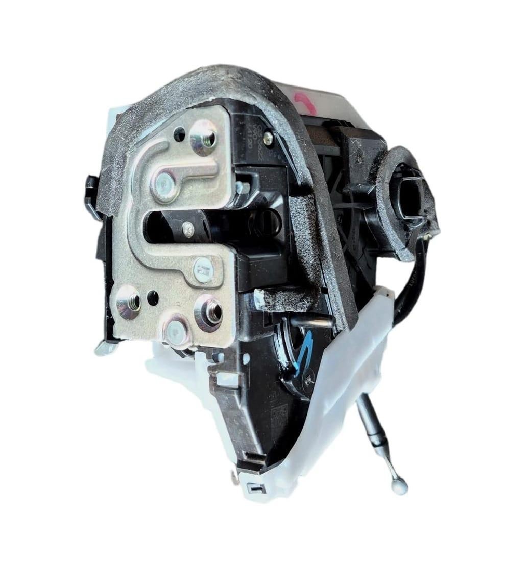 Serratura Porta Post. Sinistro (Nissan) 825016UA0A Usato