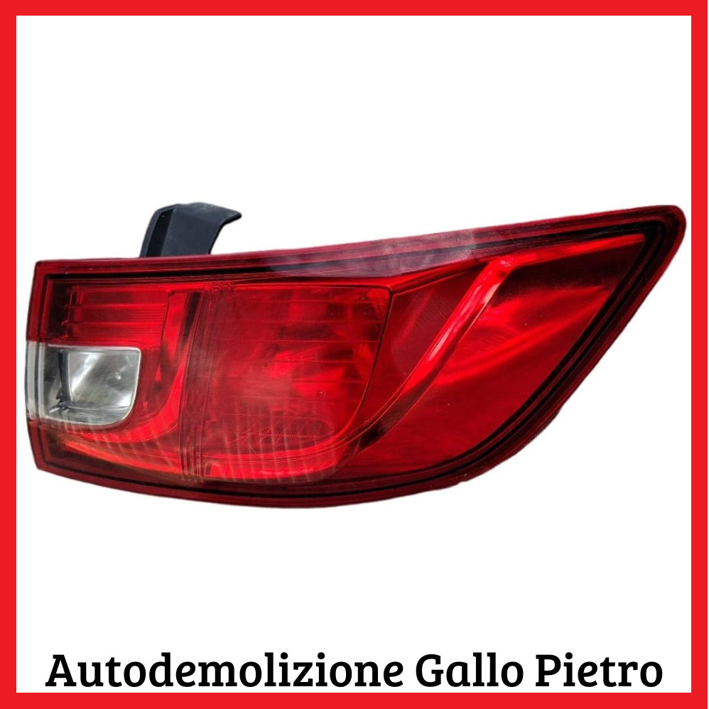 Fanale Post. Destro (Mako) 265509846R Usato