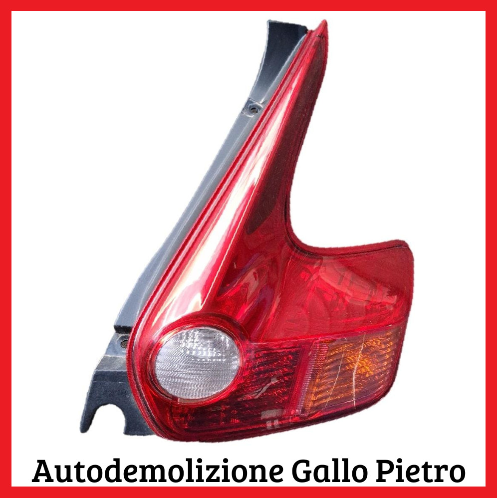 Fanale Post. Destro 265501KA0A Usato