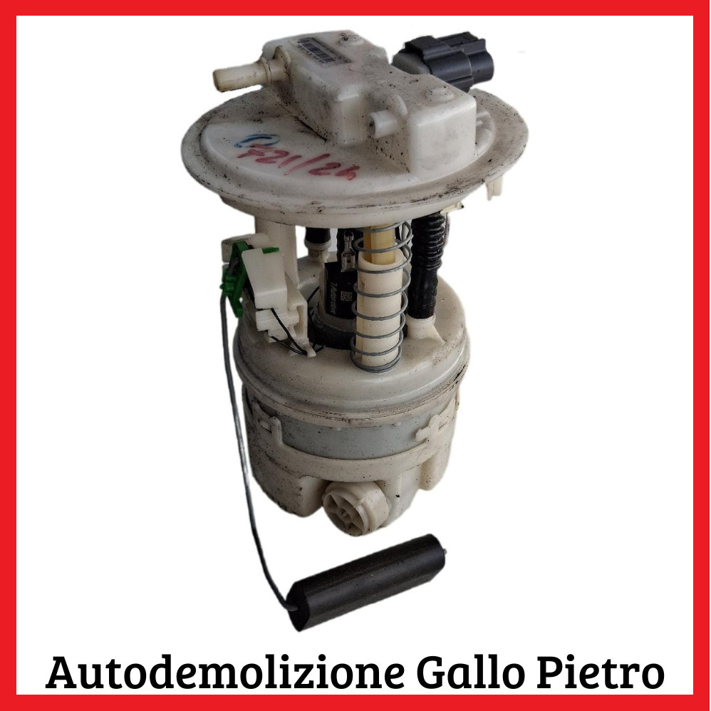 Pompa Carburante 172022377R Usato