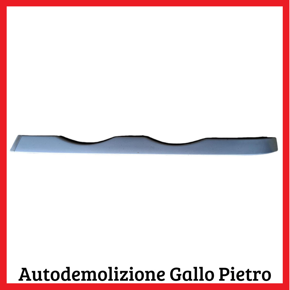 Modanatura Plastica Faro Anteriore Sinistro 8 Usato