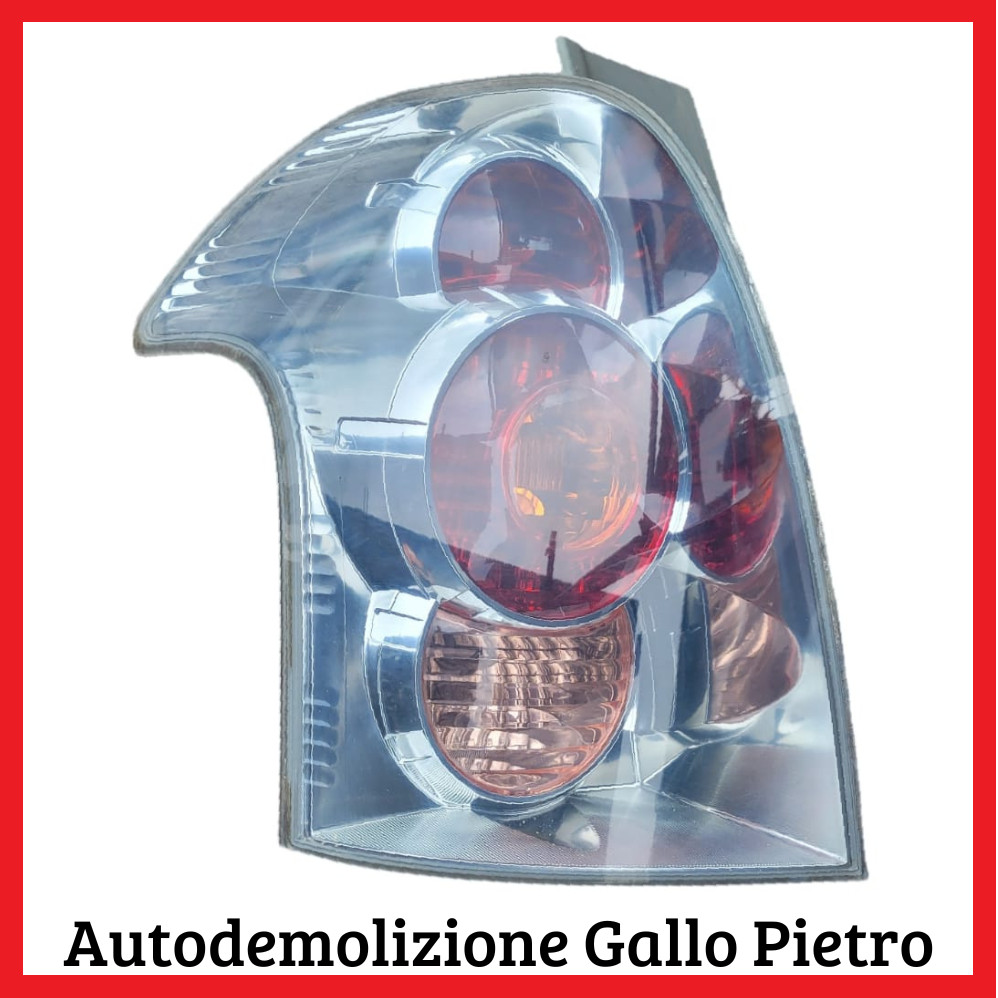 Fanale Post. Sinistro 815610F020 Usato