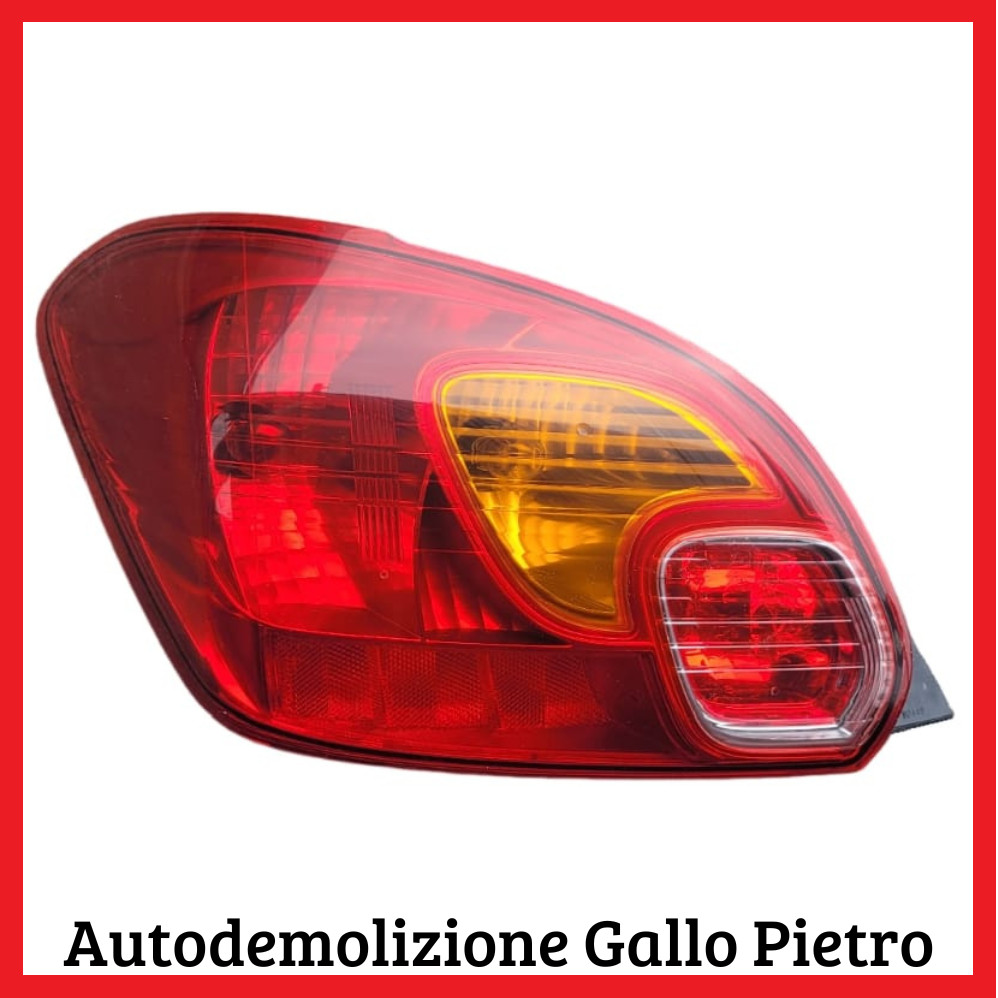 Fanale Post. Sinistro 8330A781 Usato