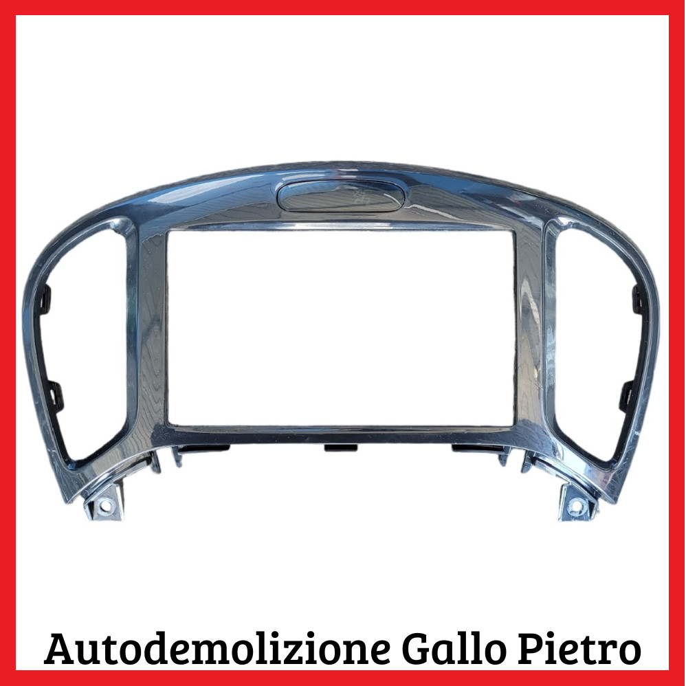 Cover Cornice Nera Autoradio 682601KE0A Usato