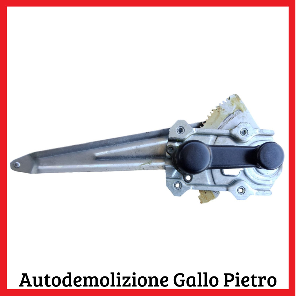Azionatore Alzacristallo Manuale Porta Post. Destro 83510-62JA0-000 Usato